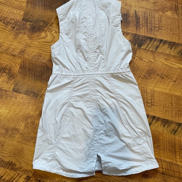 Athleta city slicker vest- size small - Picture 7 of 7